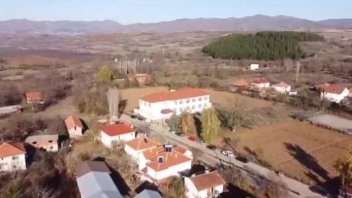  Зградата е стара 70 години: Ќе се реконструира дел од училиштето во село Тработивиште